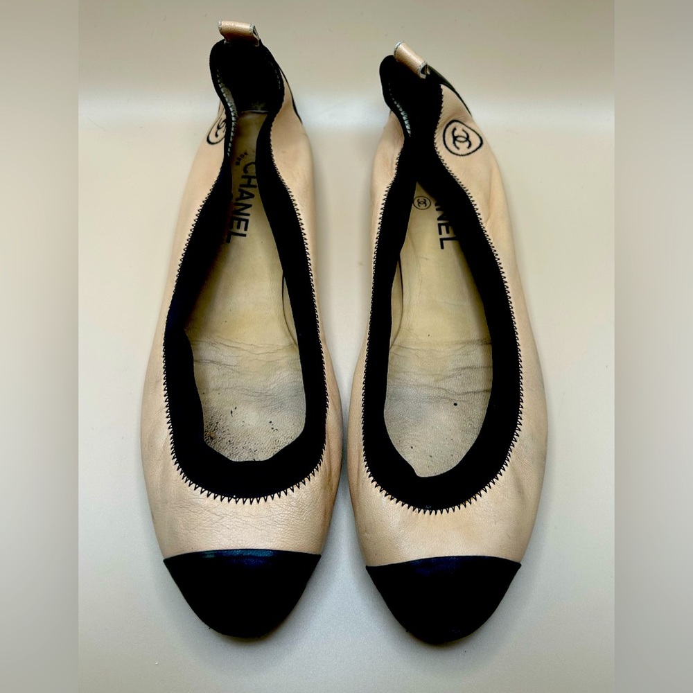 CHANEL Embroidered Logo Ballet Flats Size 42